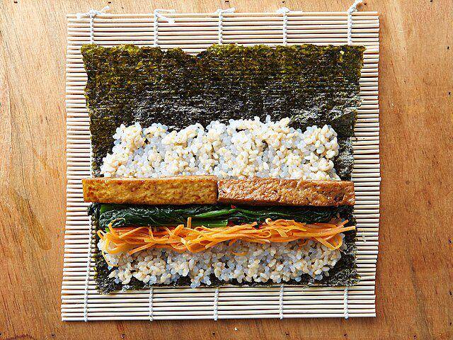 ilustrasi isian kimbap (commons.wikimedia.org/국립국어원)