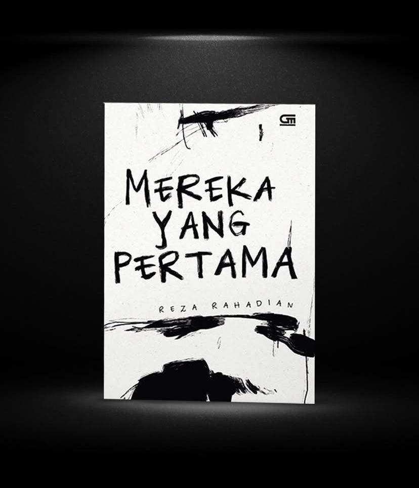 Reza Rahadian rilis buku Mereka yang Pertama (Instagram.com/officialpilarez)
