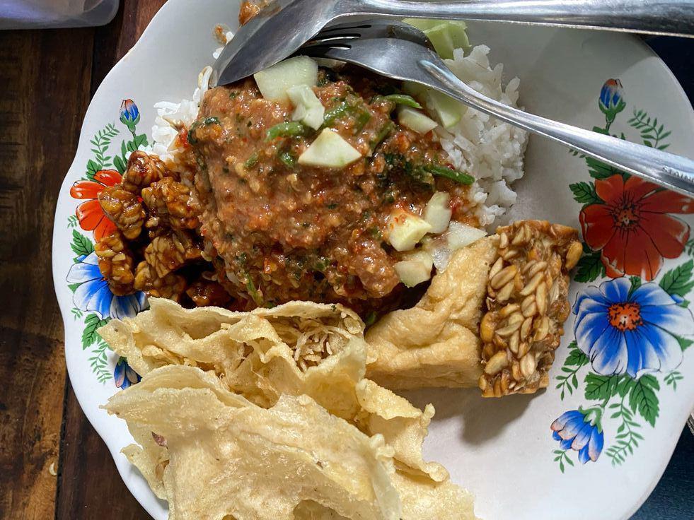 ilustrasi nasi pecel/pinterest.com