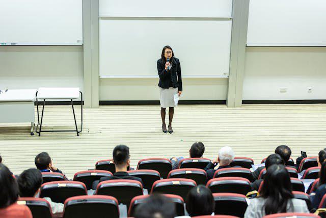 Contoh Teks MC Perpisahan Sekolah, Bisa Jadi Bahan Inspirasi