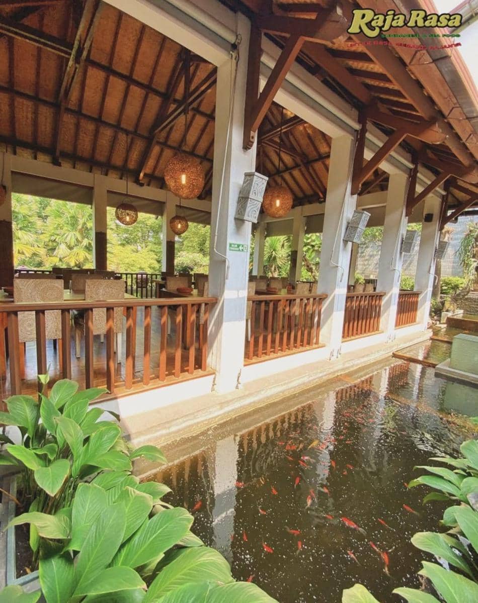 15 Restoran Keluarga di Bandung yang Bikin Kumpul Jadi Seru | IDN Times