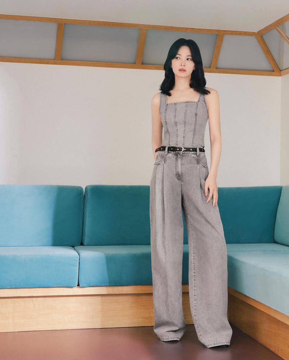 ide outfit hangout keren ala Song Hye Kyo (instagram.com/kyo1122)