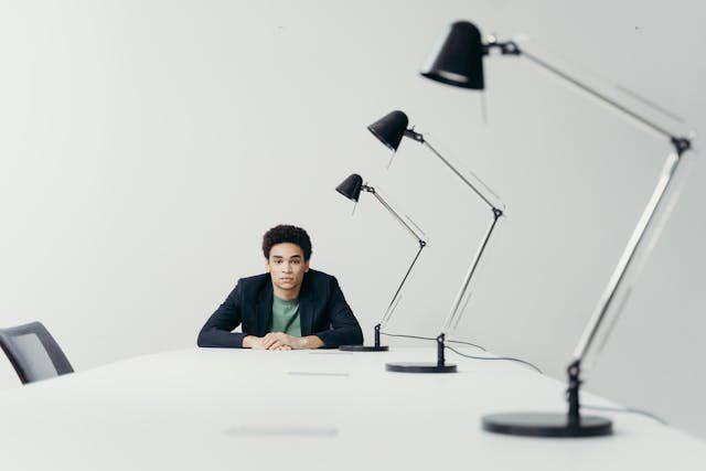 5 Standar Bahagia Ala Workaholic yang Perlu Ditinjau Ulang