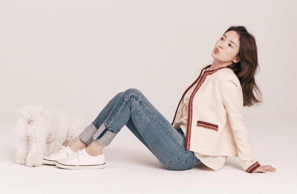 ide outfit hangout keren ala Song Hye Kyo (instagram.com/kyo1122)