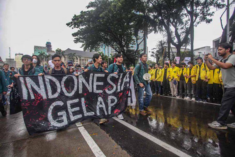 Demo mahasiswa Indonesia Gelap. DOK MI/Usman Iskandar
