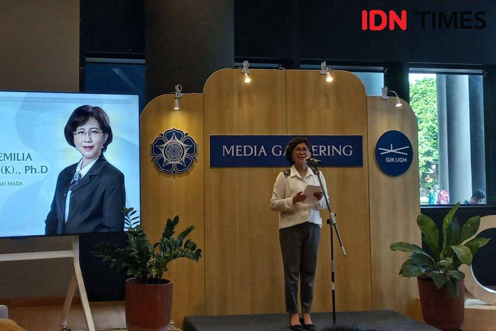 Rektor UGM Prof. dr. Ova Emilia