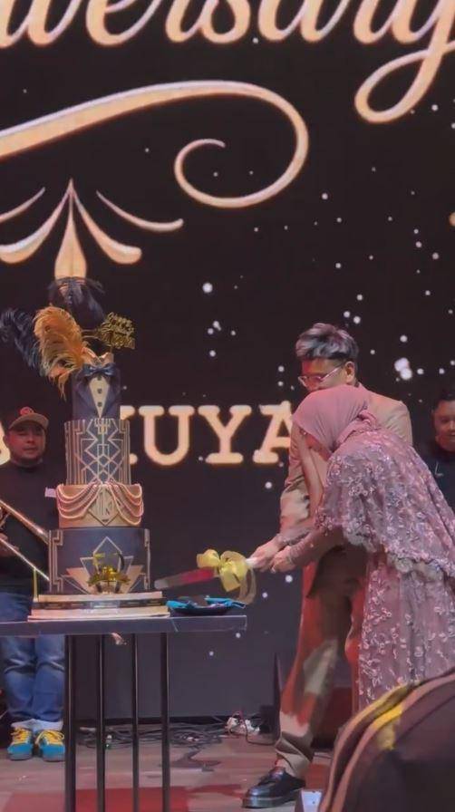 ulang tahun Uya Kuya (Instagram.com/bebizie)