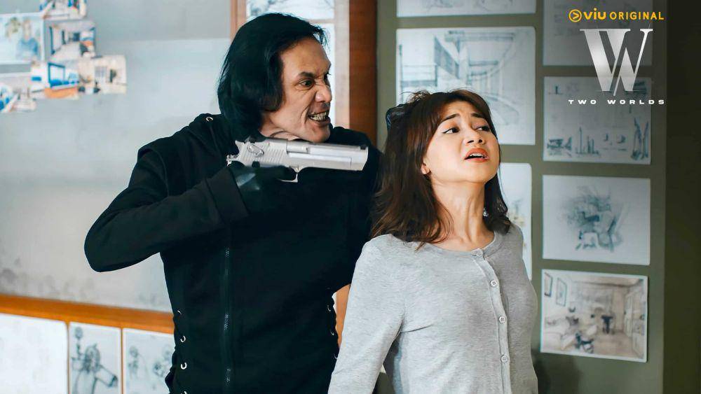 still cut drama W: Two Worlds versi Malaysia (dok. Viu)