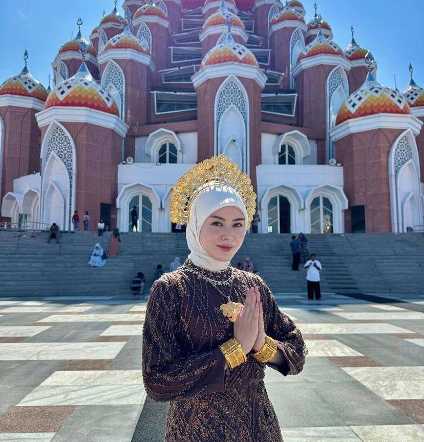 potret Ayana Moon ke Makassar (Instagram.com/xolovelyayayana)