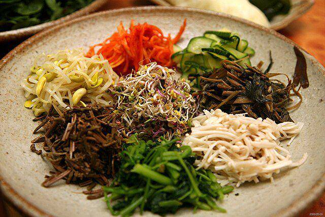 ilustrasi bahan bibimbap (commons.wikimedia.org/Jinho Jung)