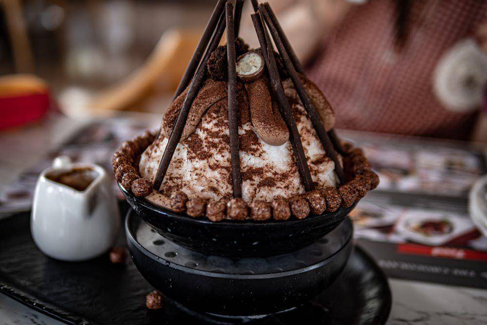 ilustrasi kakigori dengan berbagai topping (pexels.com/Likeboss lertpongsaporn)