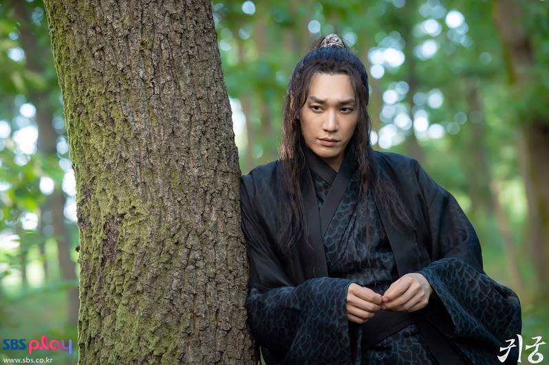still cut drama Korea The Haunted Palace (dok. SBS/The Haunted Palace)