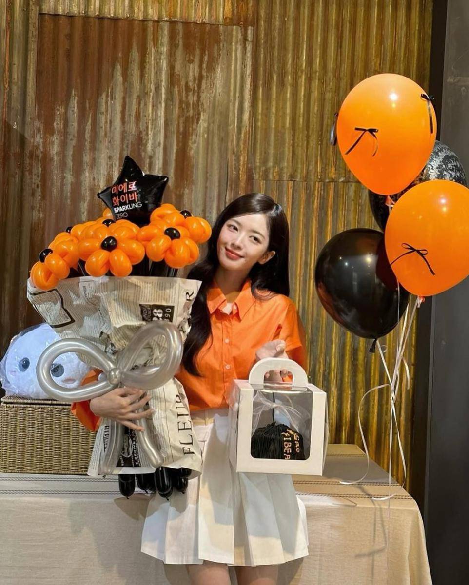Roh Jeong Eui (instagram.com/@jeongeuiyam)