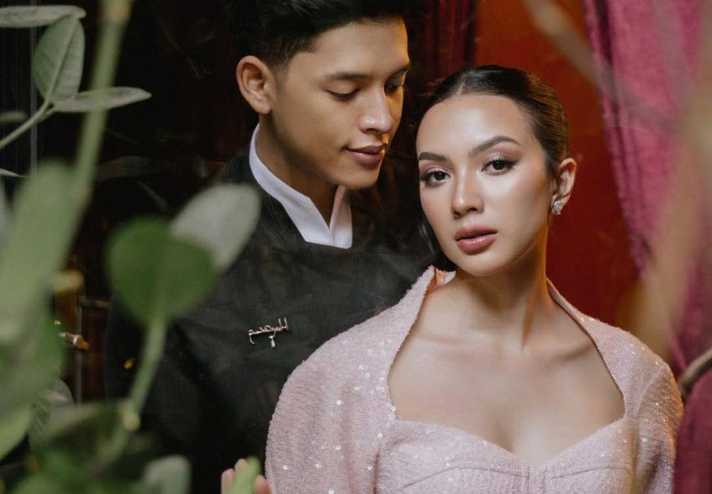 7 Inspirasi Makeup Lamaran ala Nazla Alifa, Soft dan Elegan!
