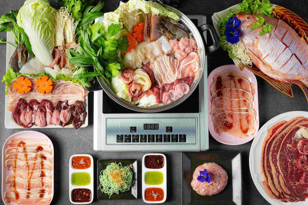 ilustrasi hot pot (freepik.com/jcomp)