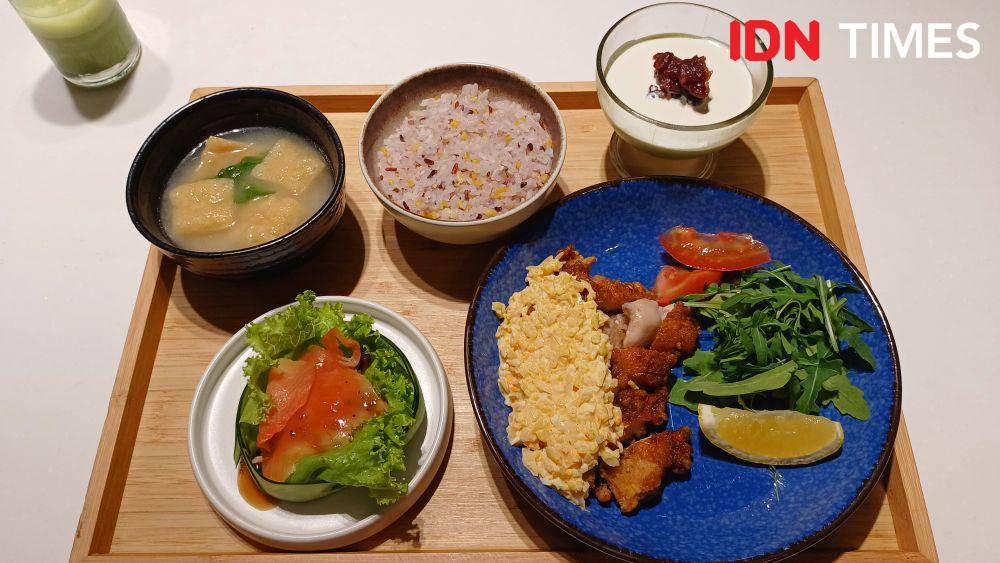 Potret makanan khas Jepang di ABC Cooking Studio, Senayan City, Jakarta Pusat (IDN Times/Dhiya Awlia Azzahra)(IDN Times/Dhiya Awlia Azzahra)