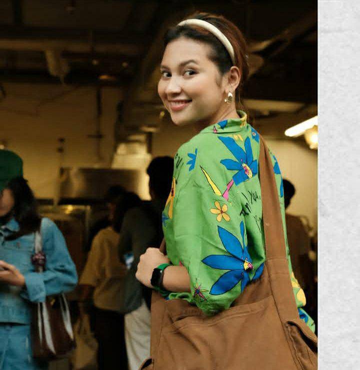 potret Indah Permatasari belanja di Blok M (instagram.com/indahpermatas)