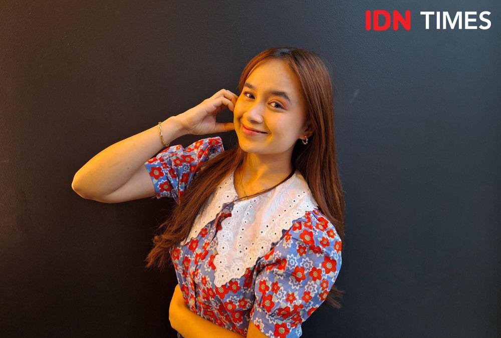Lirik dan Makna Lagu Cerita Besar - Chintya Gabriella
