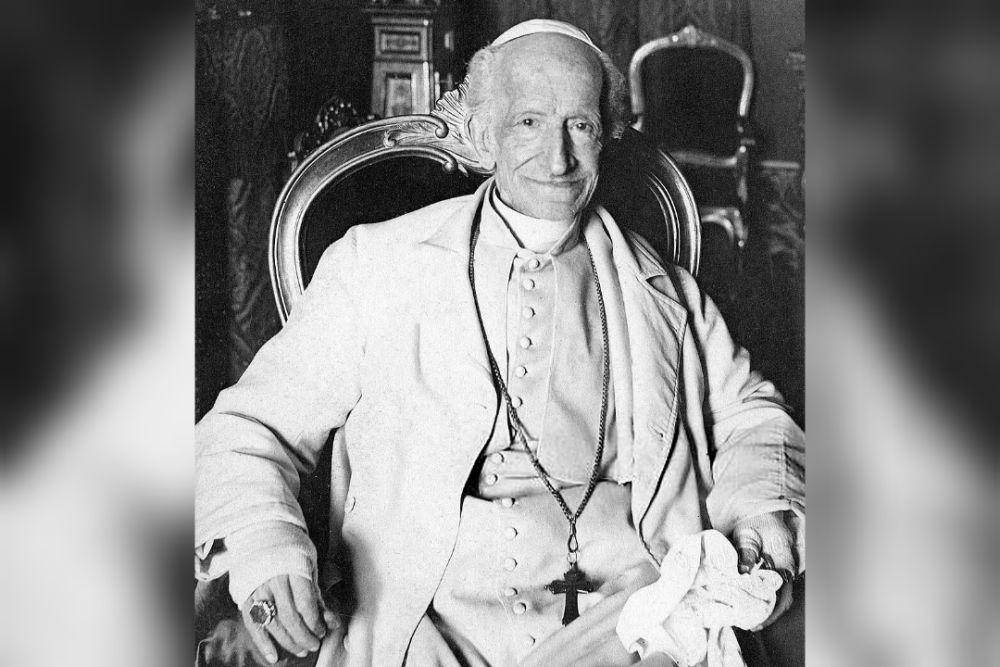 potret Paus Leo XIII (commons.wikimedia.org/Enrico Canè)