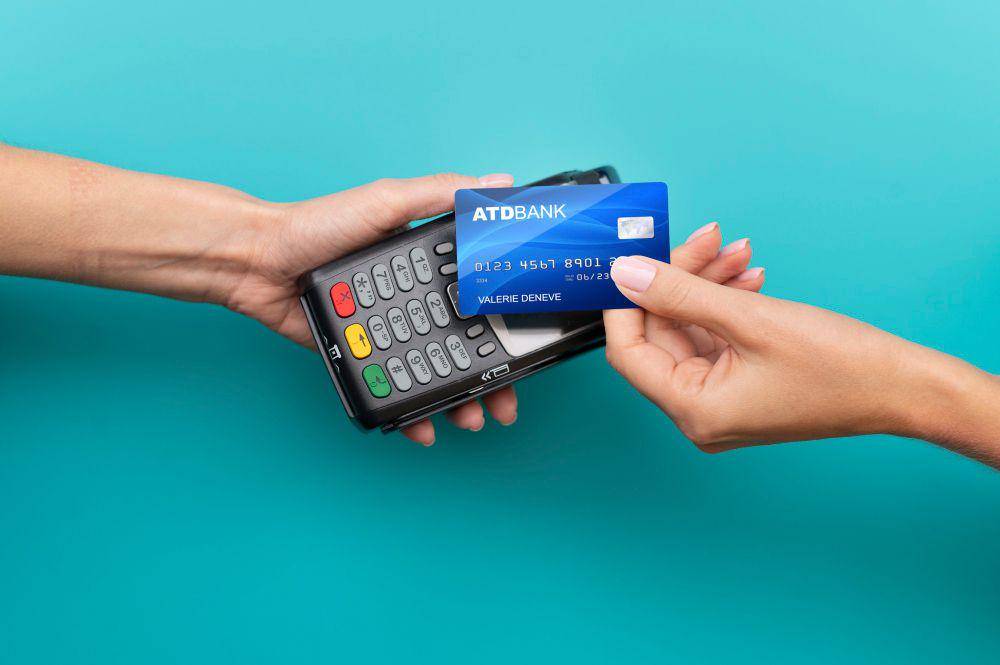 ilustrasi kartu debit (freepik.com/drazen)