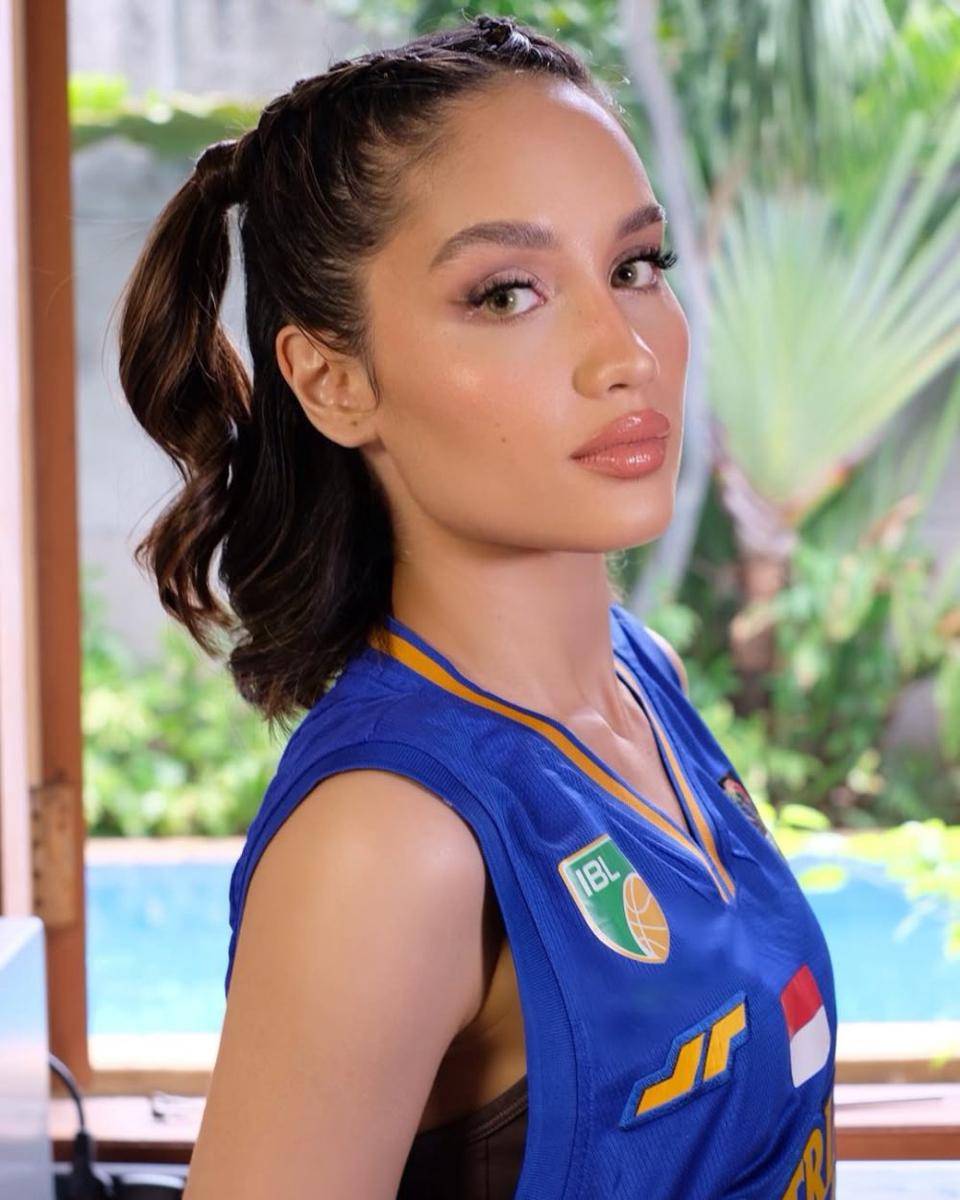 Style Rambut ala Cinta Laura (instagram.com/claurakiehl)