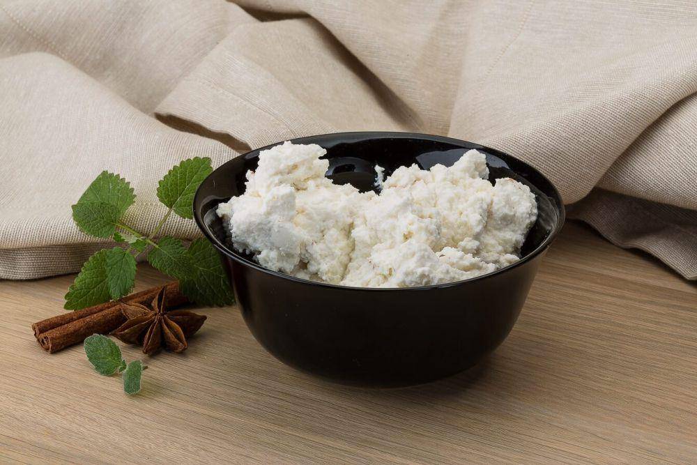 ilustrasi ricotta cheese (vecteezy.com/Andrey Starostin)