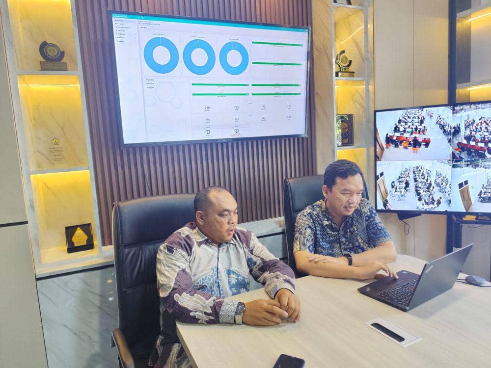 Ketua PMB ITERA Dr. Abdul Rajak (kiri) dan Koordinator TIK SNPMB Harry Yuliansyah (IDN Times/Muhaimin)