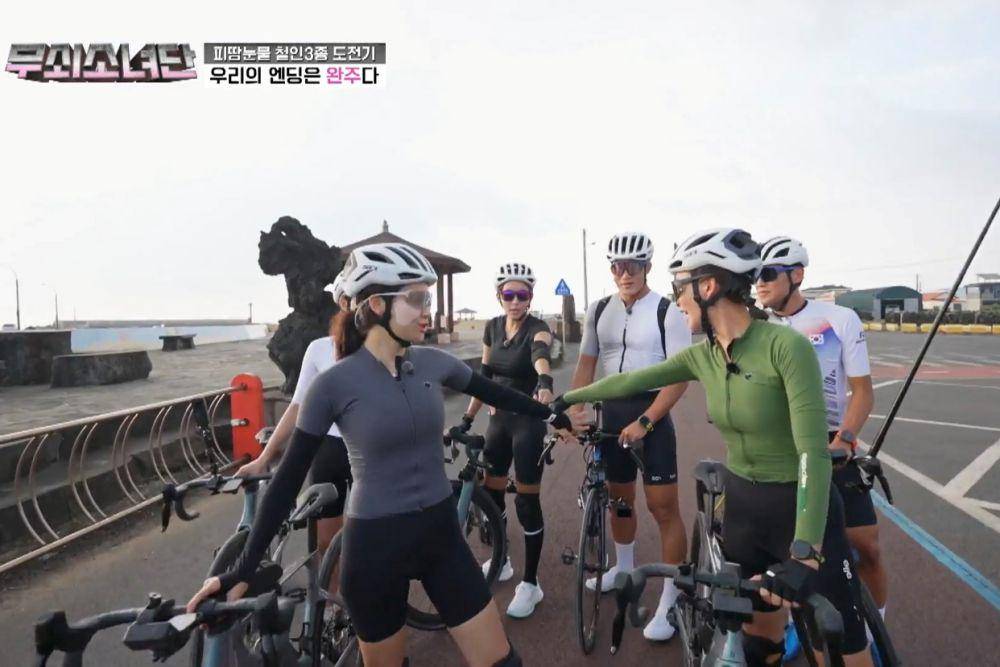cuplikan variety show Iron Girls (dok. VIU/Iron Girls)