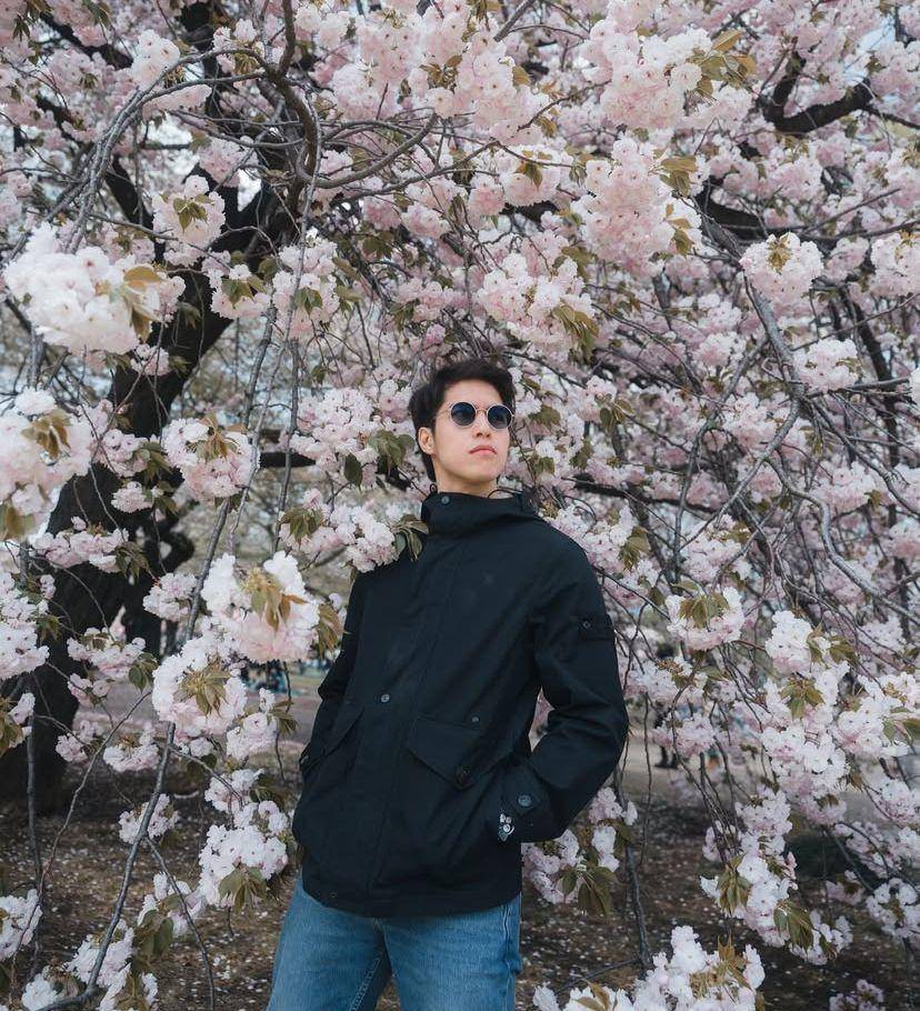 potret El Rumi liburan bersama Syifa Hadju dan keluarganya di Jepang (Instagram.com/elelrumi)