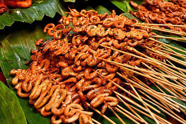 5 Tips Membuat Sate Usus yang Empuk dan Gak Amis