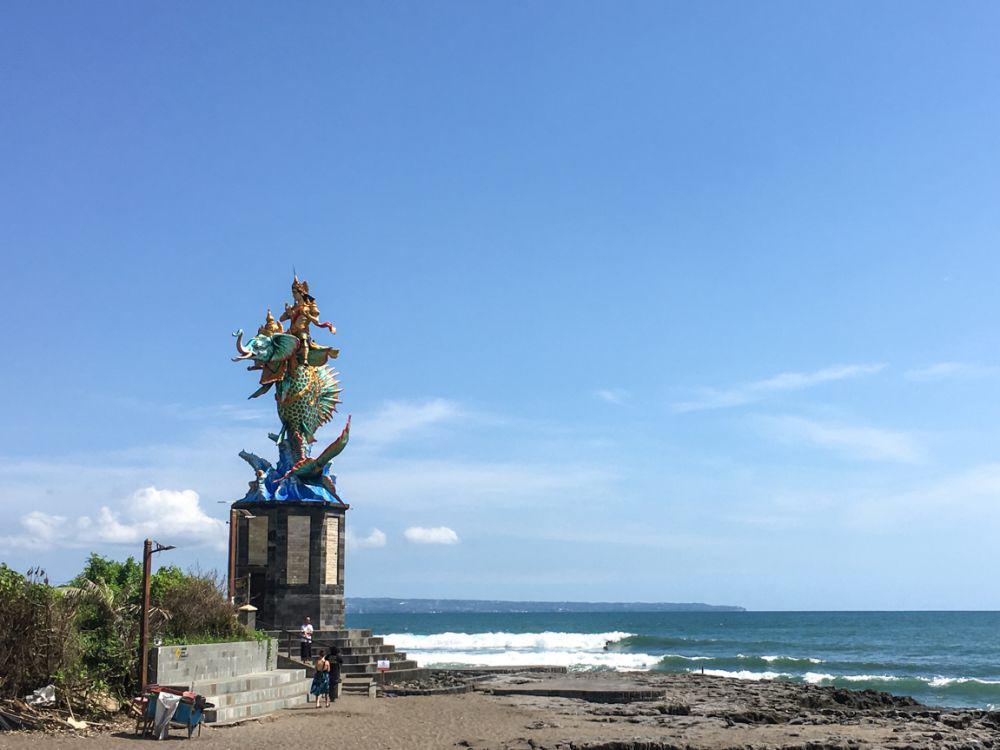 5 Kafe dekat Pantai Pererenan buat Nongkrong, Suasananya Nyaman
