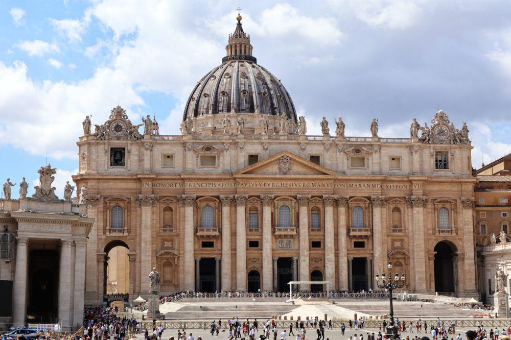 Perbedaan Vatikan dan Gereja Katolik Roma, Sama-sama Dipimpin Paus