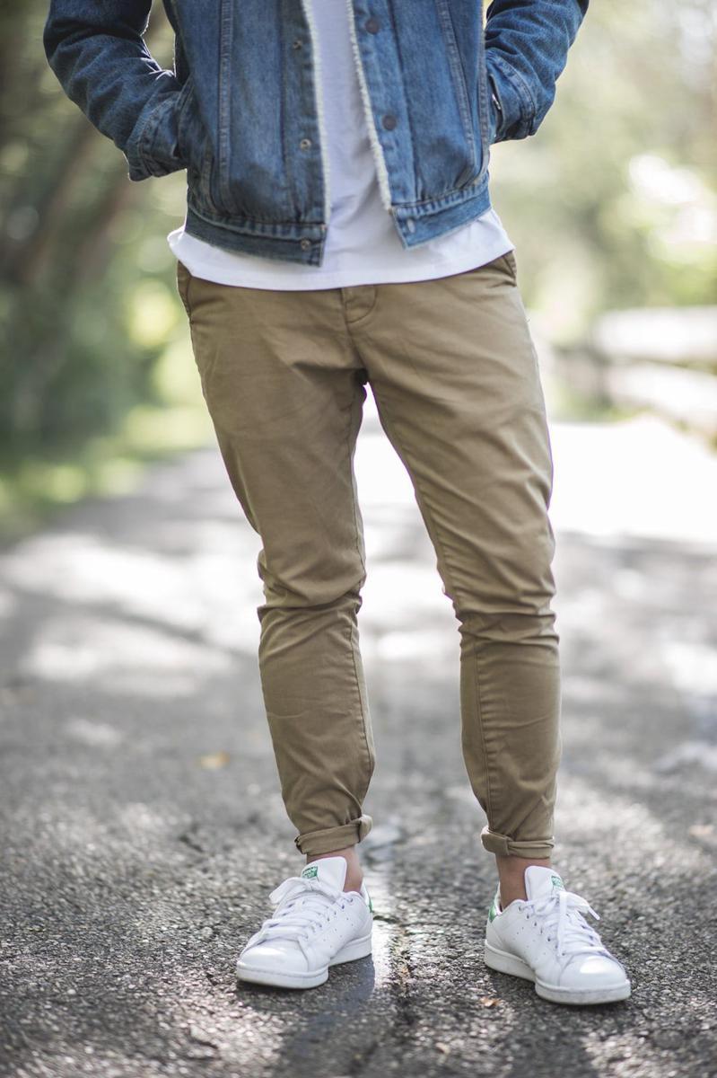 ilustrasi warna yang cocok dengan warna khaki (unsplash.com/@reddfrancisco)