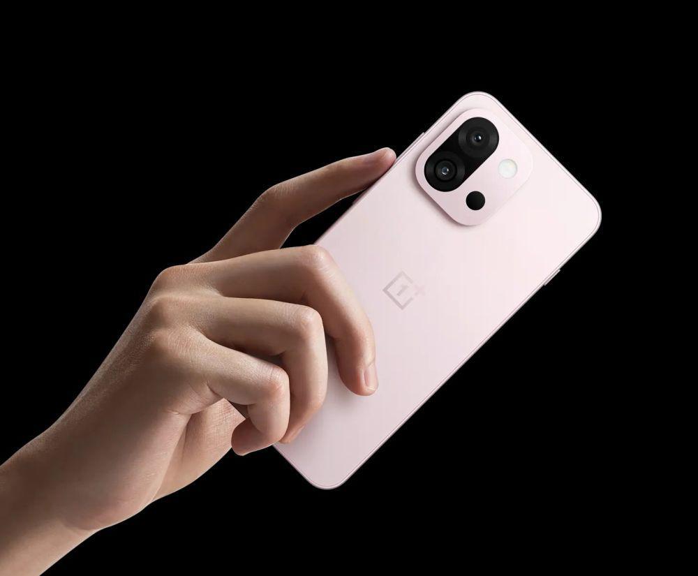 tampilan sisi belakang OnePlus 13T (oneplus.com)