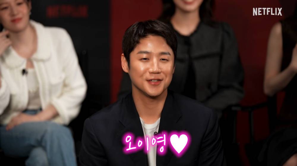 Jung Joon Won untuk promosi Resident Playbook (youtube.com/Netflix K-Content)