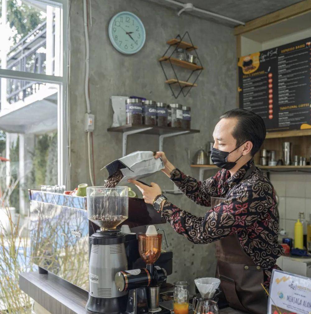 Bells Coffee Sentul (https://www.instagram.com/bellscoffee.sentul/)