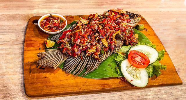 Resep Ikan Bakar Bumbu Andaliman yang Pedasnya Nampol