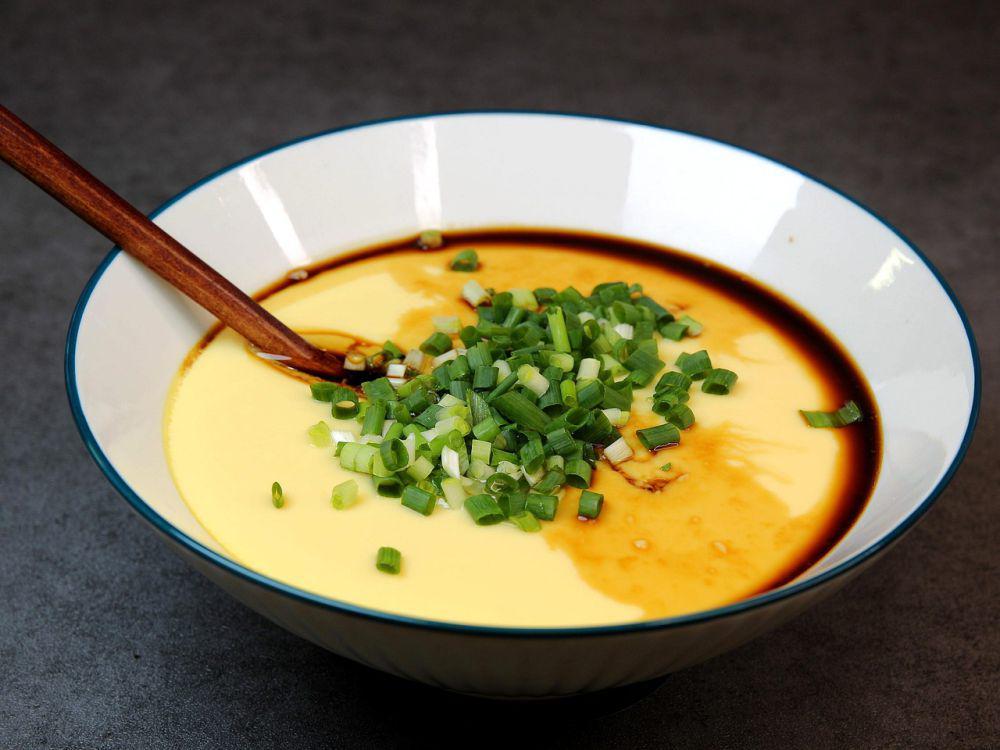 5 Pelengkap Santapan Tim Telur Kukus, Bikin makin Enak