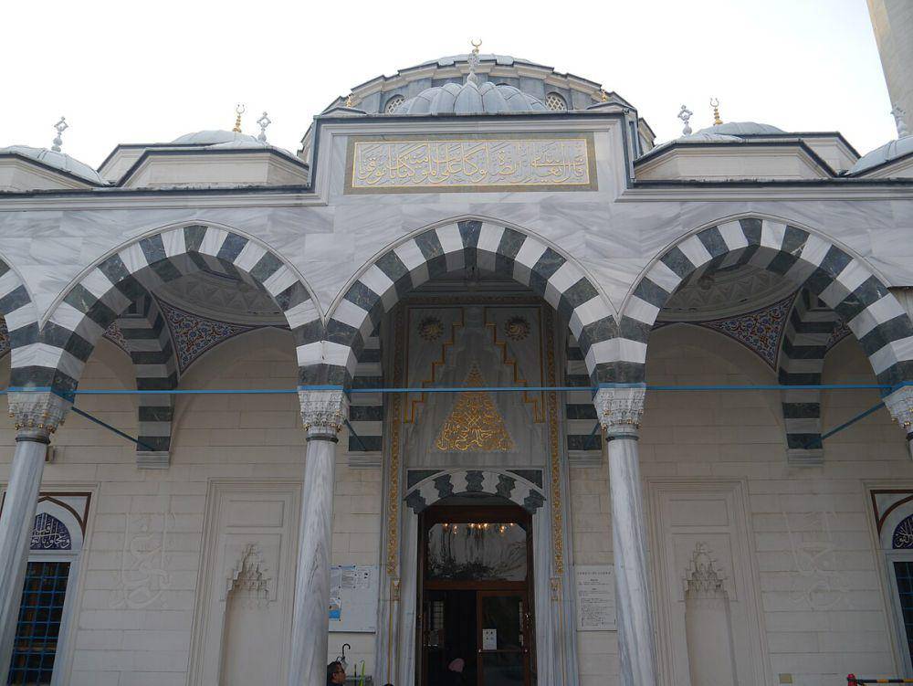 potret eksterior Tokyo Camii (commons.wikimedia.org/Zairon)
