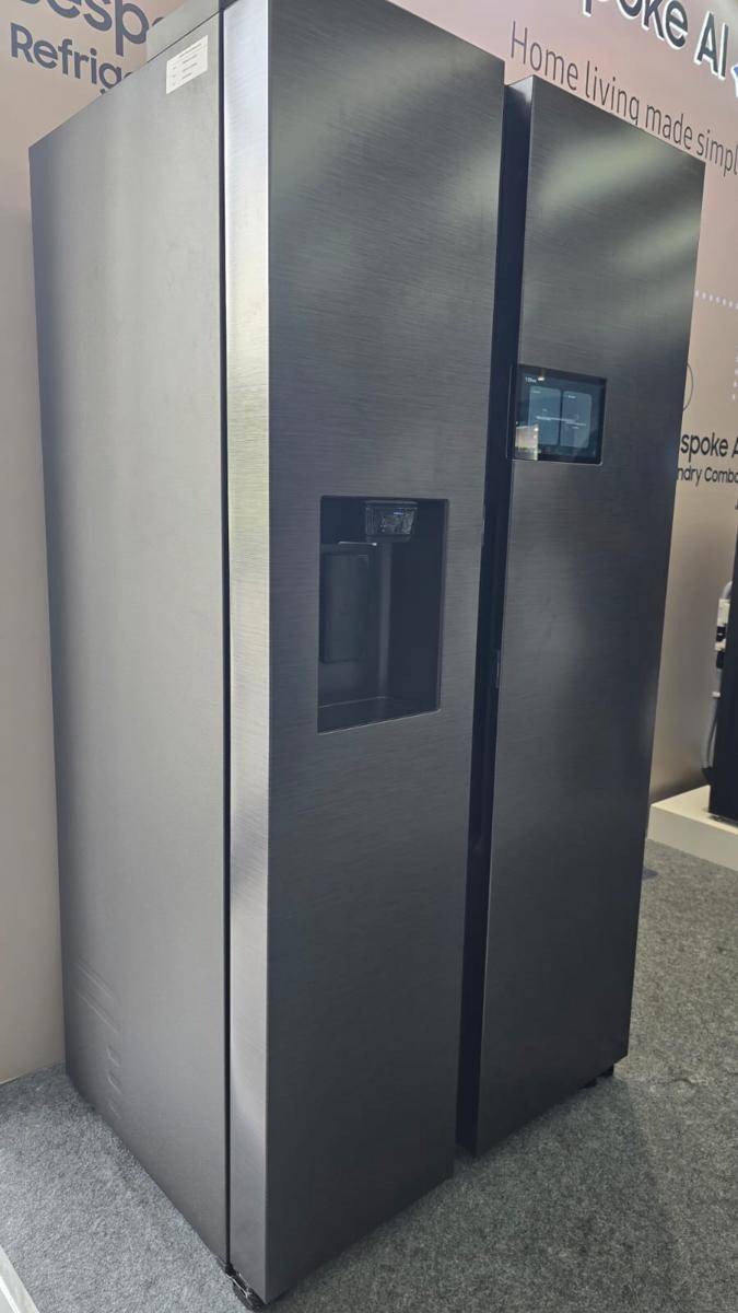 Kulkas Bespoke AI Samsung RS90F65DNFSE - 01.jpg