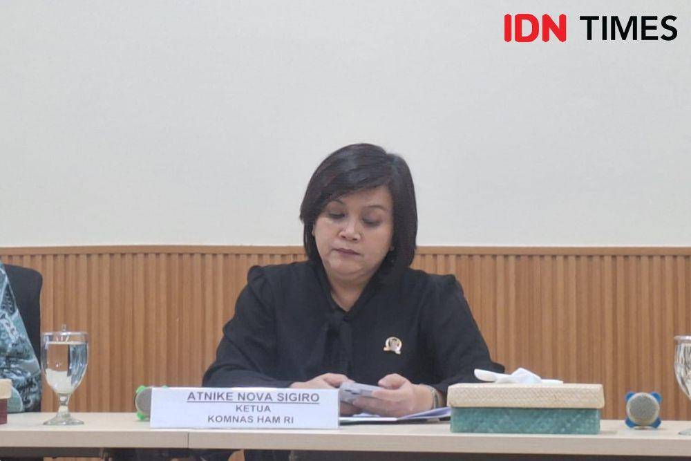 Ketua Komnas HAM, Atnike Nova Sigiro di kantor Komnas HAM, Jakarta Pusat. (IDN Times/Lia Hutasoit)