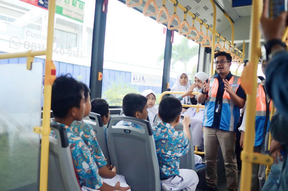 Pelindo Edukasi Transportasi Ramah Lingkungan pada Murid SD
