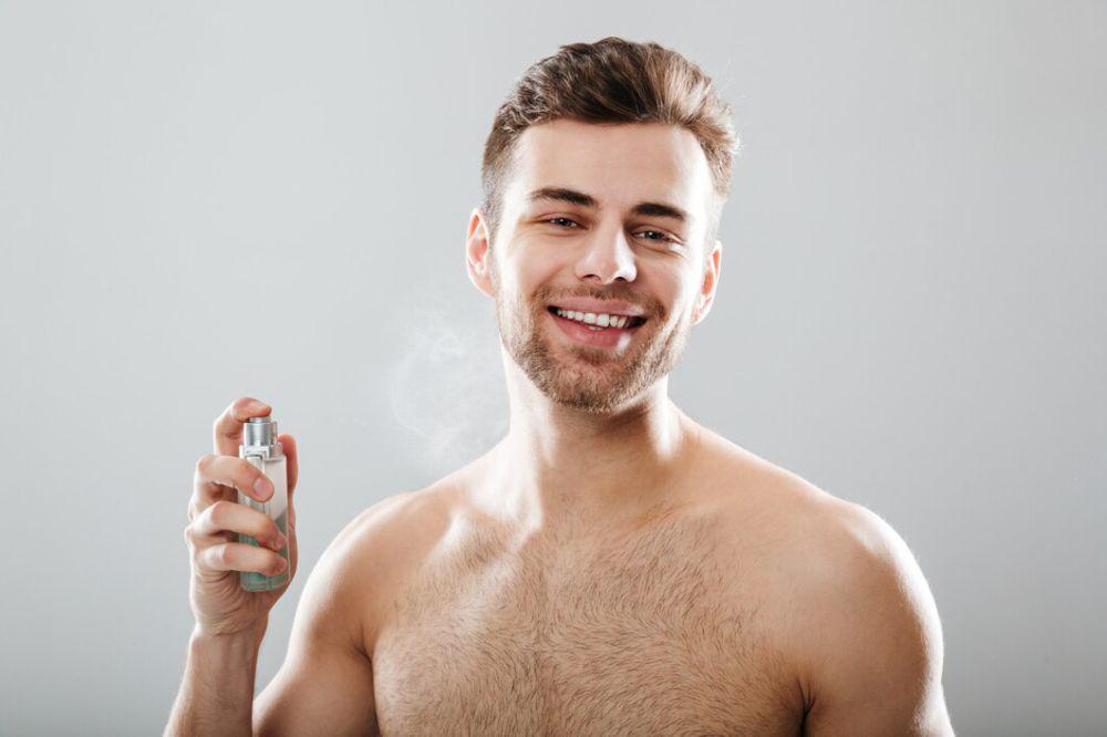 5 Parfum Pria dengan Aroma Woody, Wangi Memikat dari Jauh!
