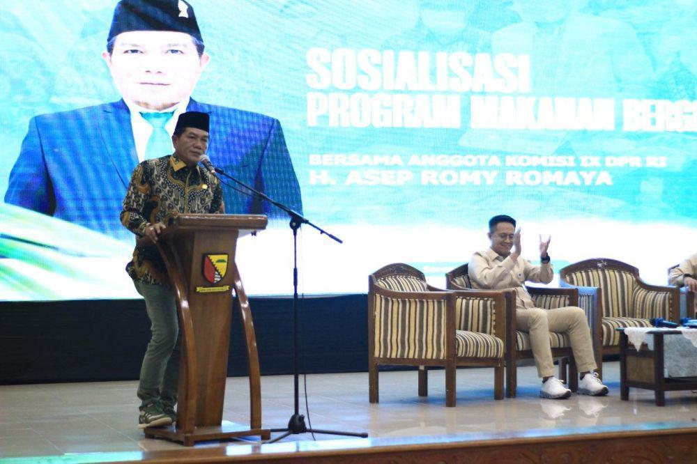 Ratusan Warga Soreang Bandung Mendapat Sosialisasi Program MBG
