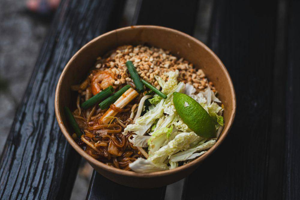 ilustrasi pad Thai (unsplash.com/Anastazja Kuroczycka)
