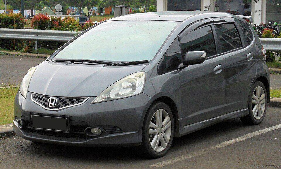 Honda Jazz Gen 2 mobil JDM untuk gen Z