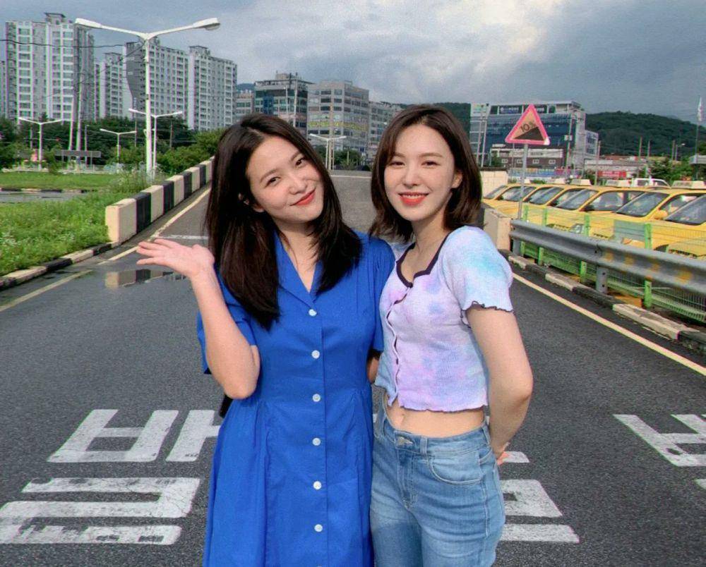Yeri dan Wendy Red Velvet (x.com/RVsmtown)