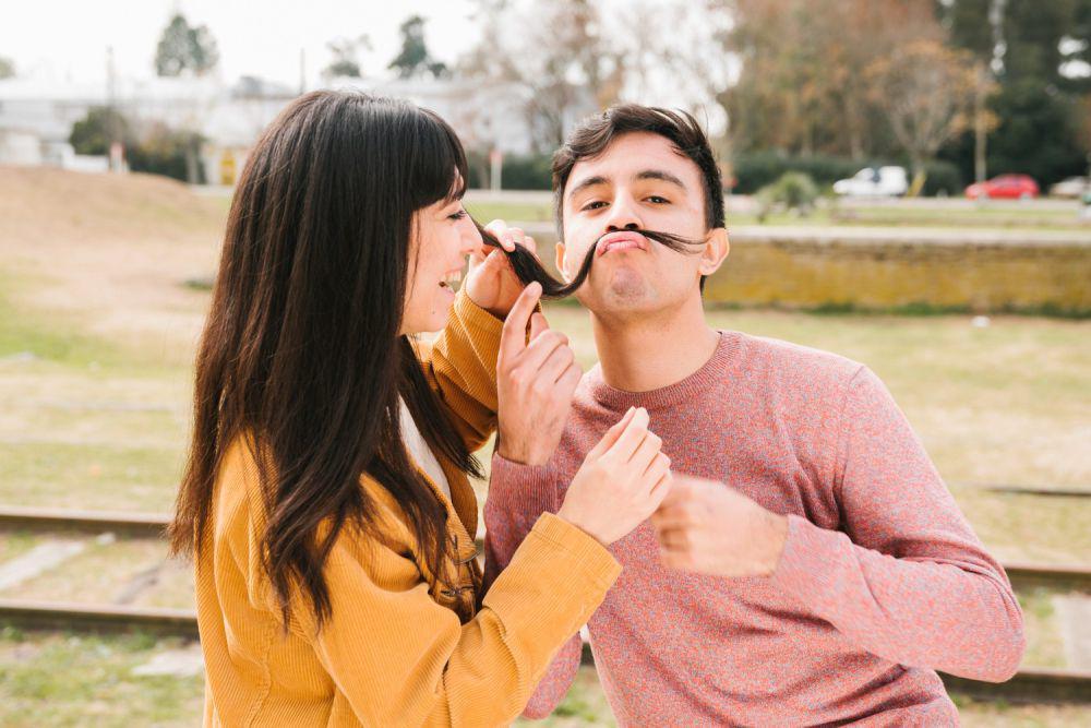 5 Zodiak Paling Absurd Ketika Jatuh Cinta, Gemini Suka Tarik Ulur!