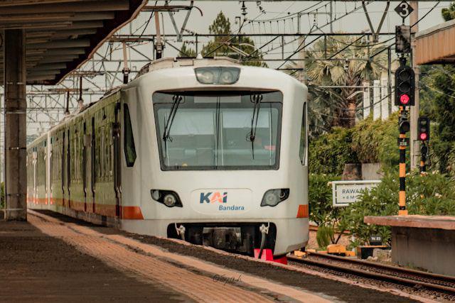 4 Jenis Kereta Api Ekonomi, Cek Perbedaan Kursi dan Fasilitasnya