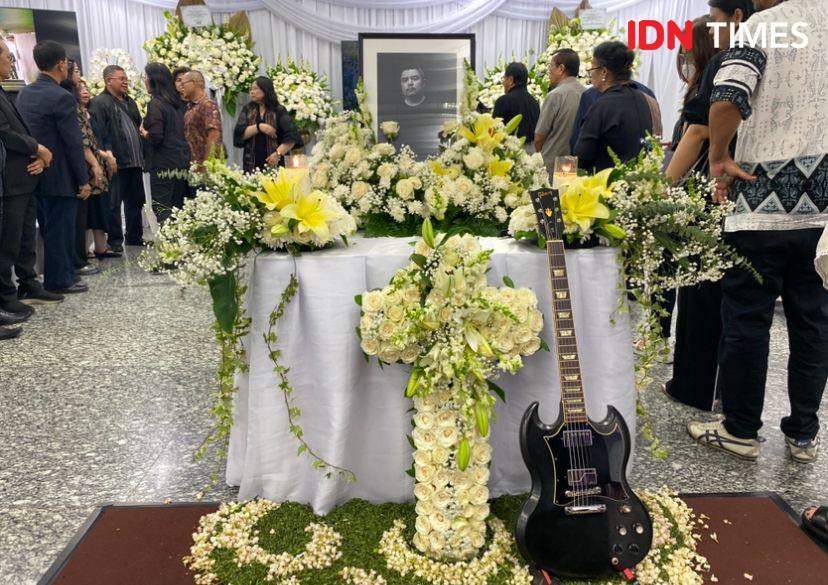 Suasana Rumah Duka Ricky Siahaan di RSPAD usai Ibadah Penghiburan